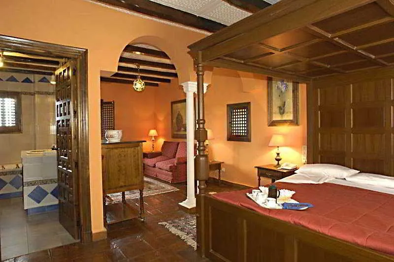 Hotel Castillo De Monda