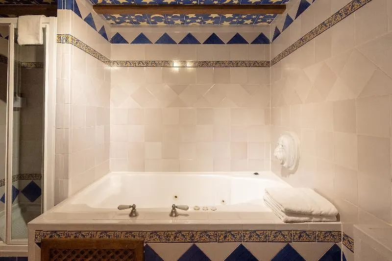 Hotel Castillo De Monda