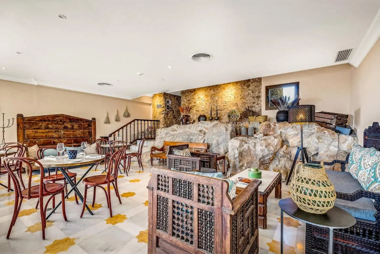 Hotel Castillo De Monda