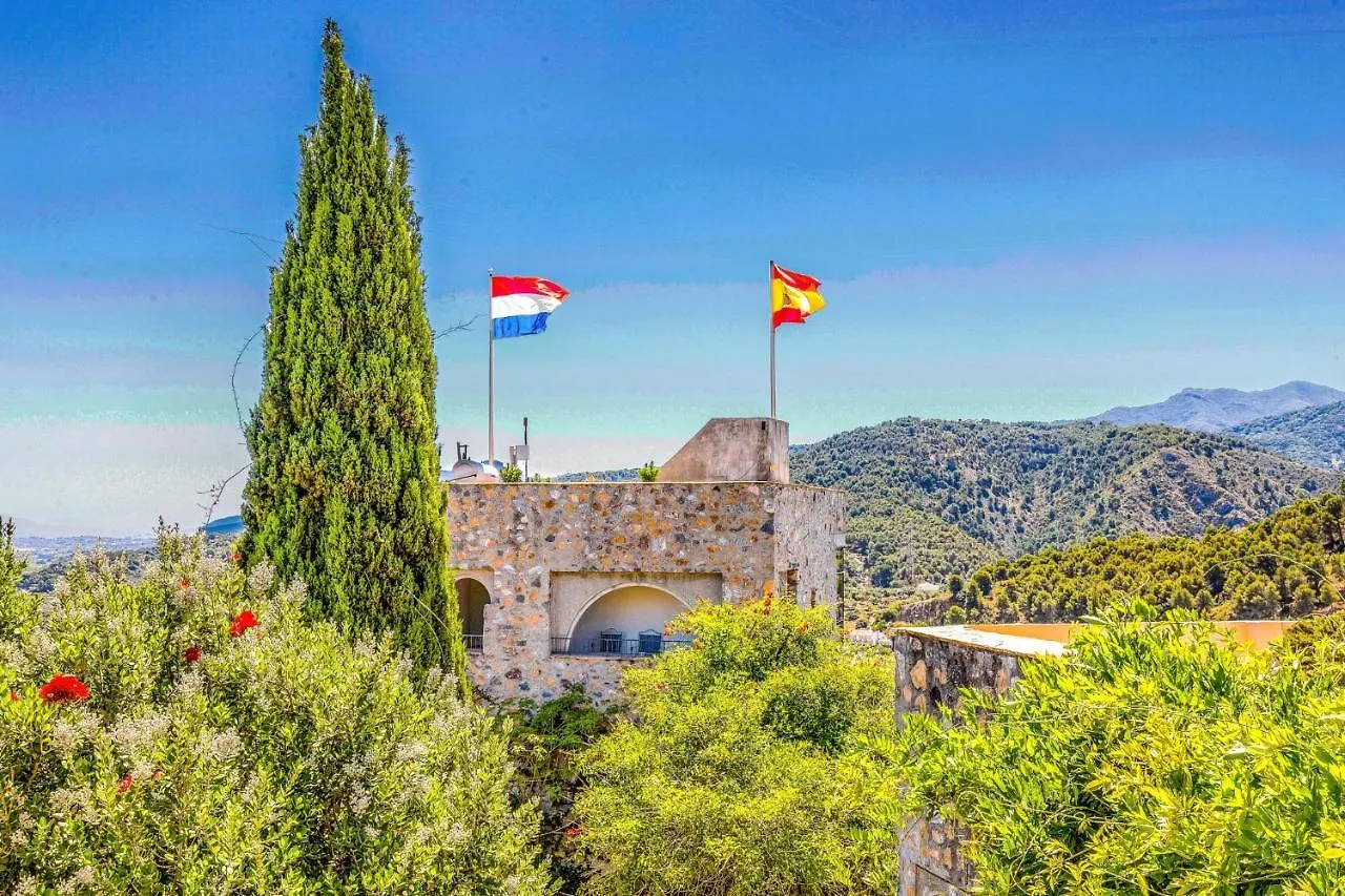 Hotel Castillo De Monda 4*,