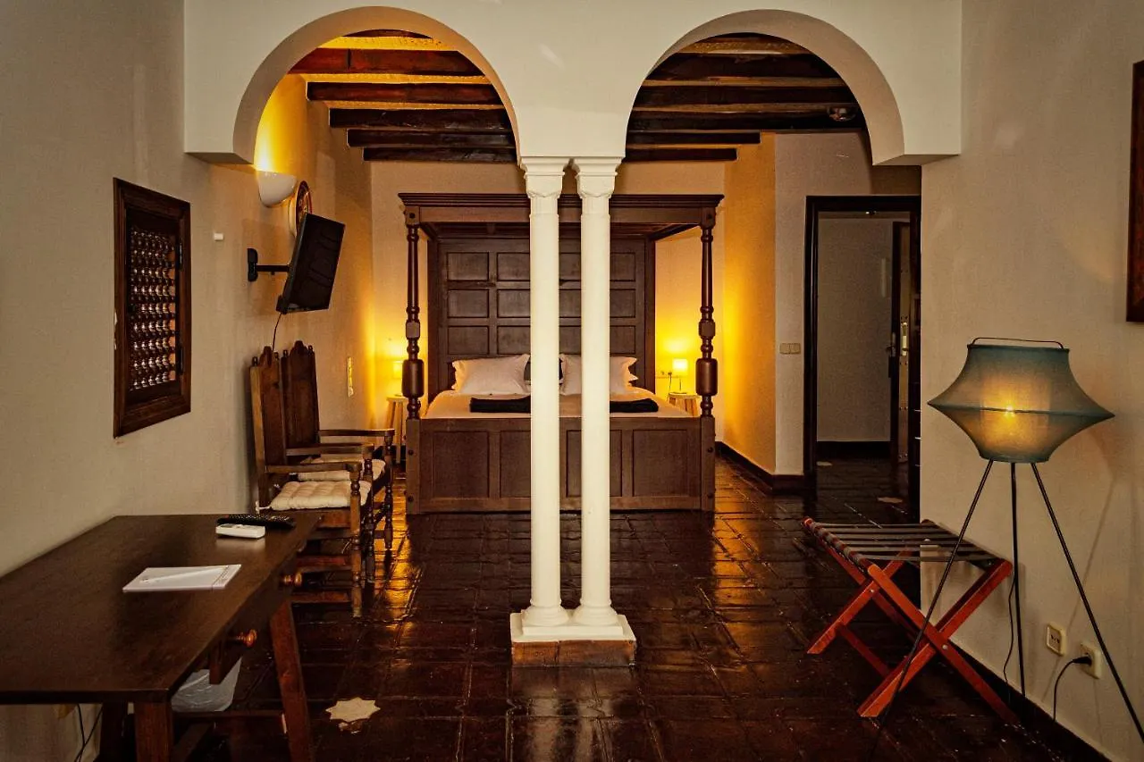 Hotel Castillo De Monda