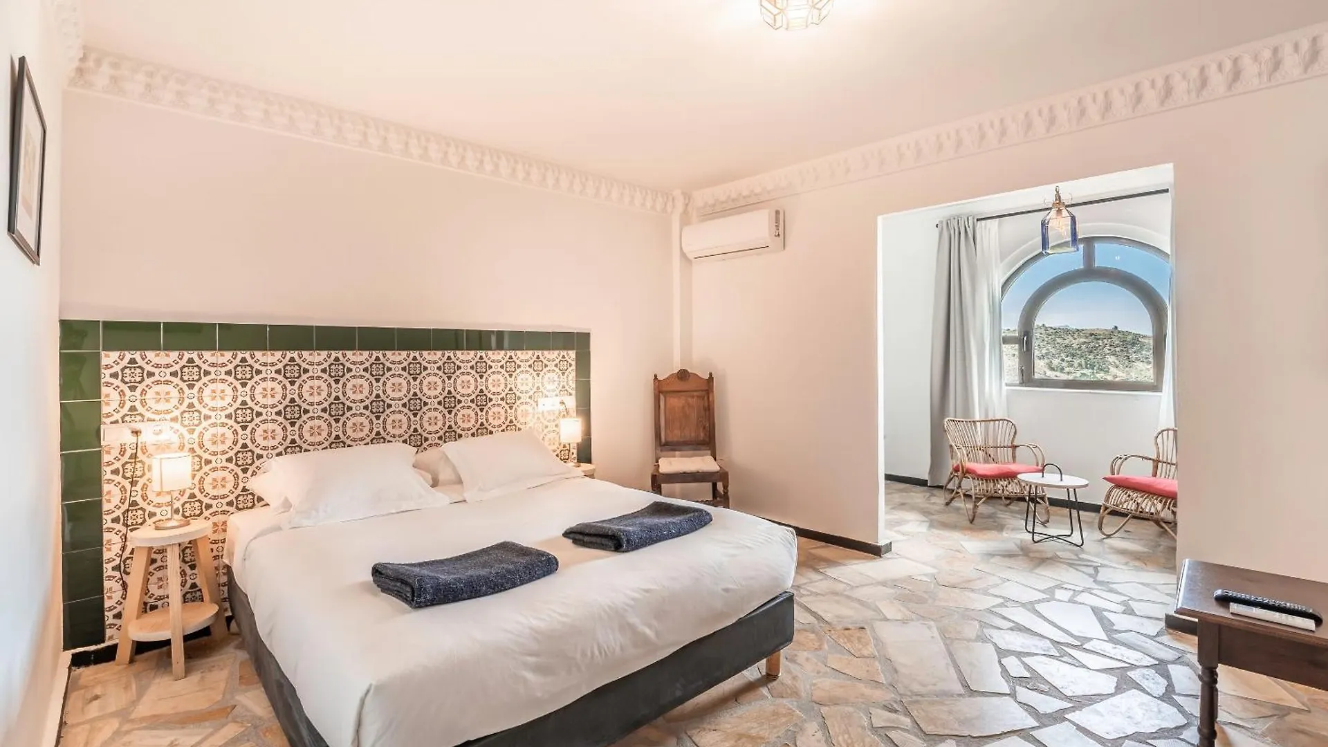 Hotel Castillo De Monda