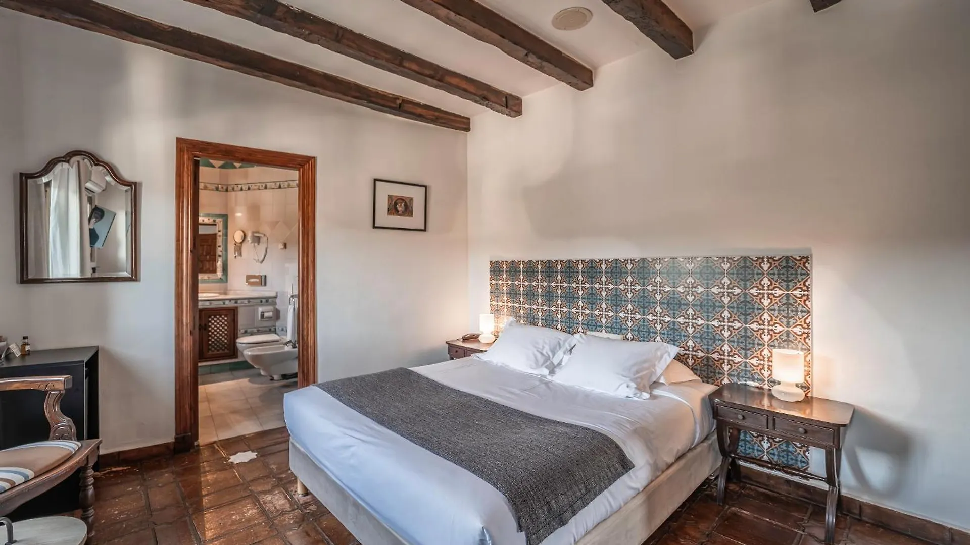 Hotel Castillo De Monda